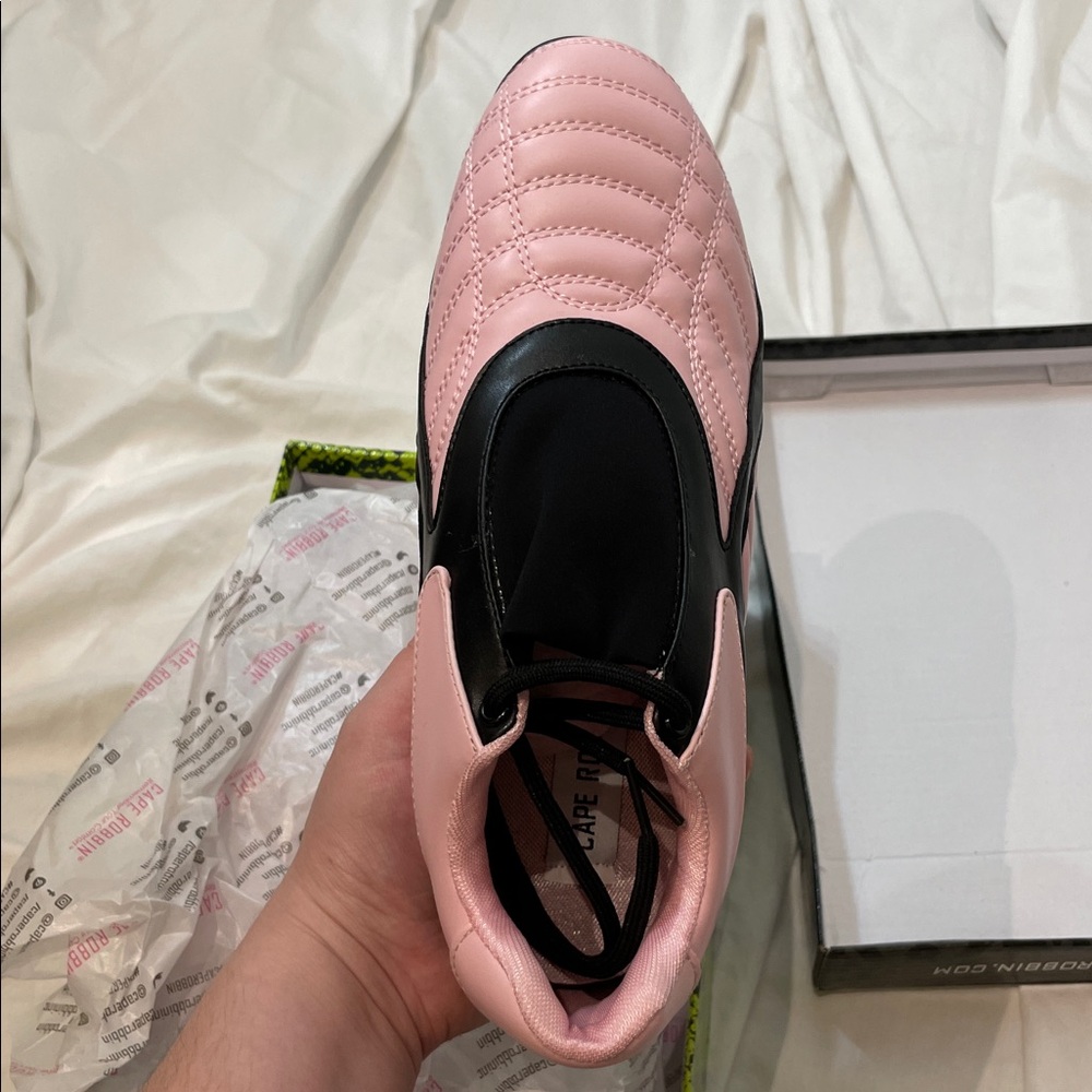 •CAPE ROBBIN• “Vulay” Lace-Up Black Color Block Sneakers - Pink // NIB - Picture 7 of 15